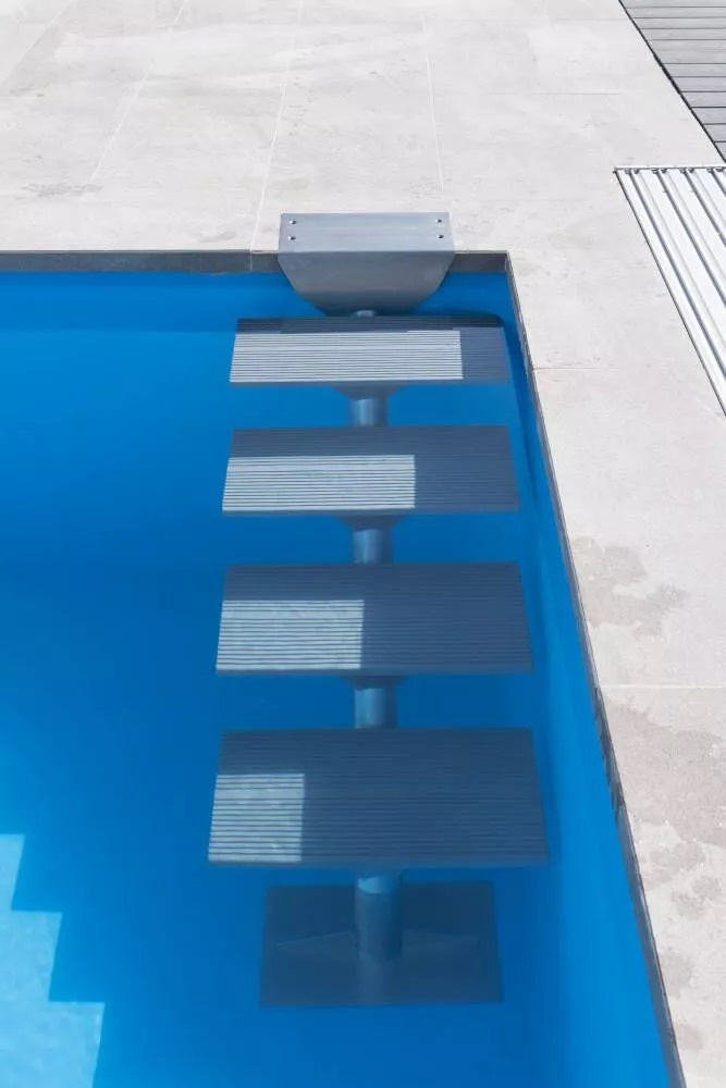 Edelstahltreppe SF für Pool 140-155cm